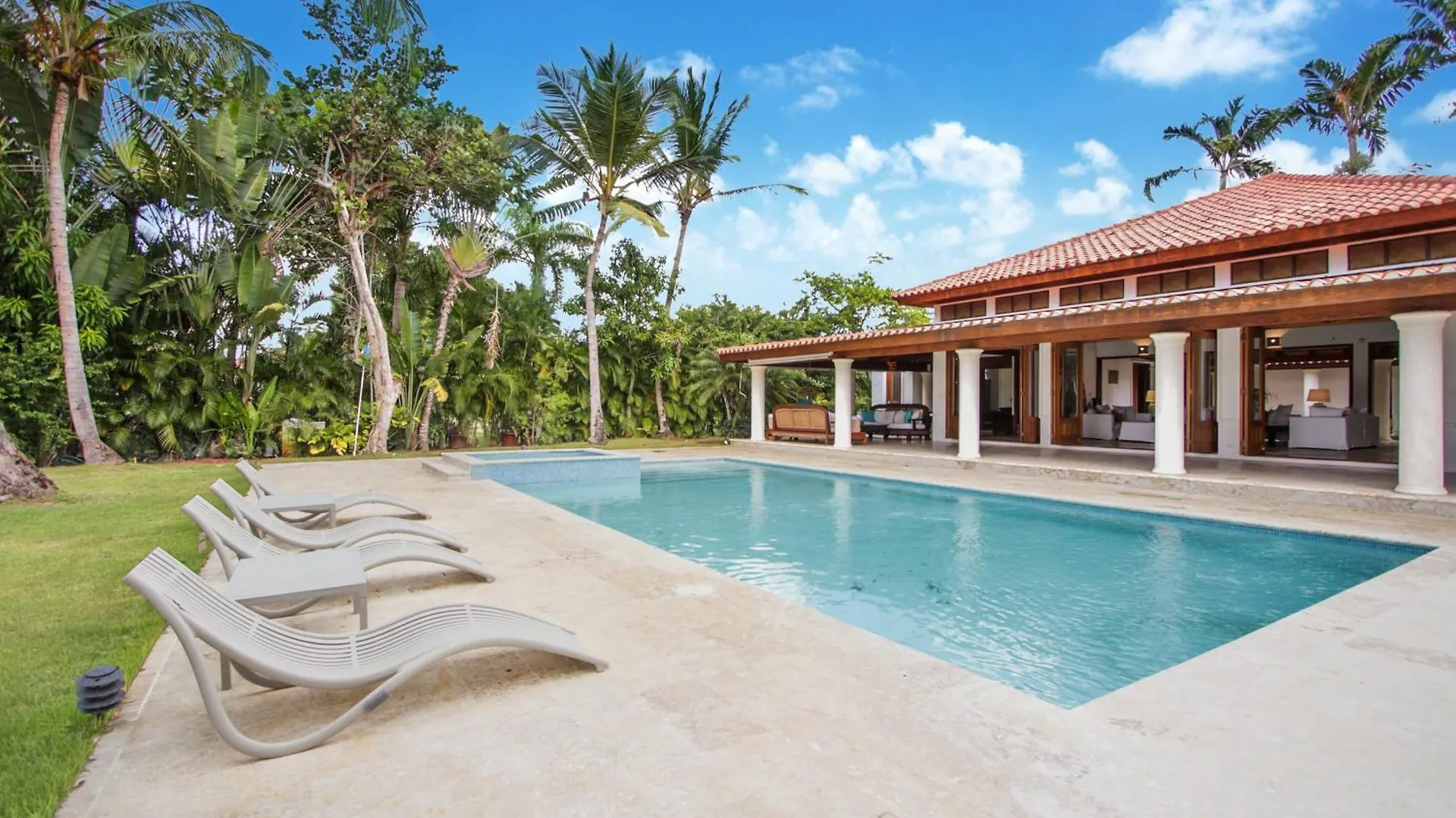 Gorgeous Villa At Casa De Campo - With Large Pool, Cook, Maid And 2 Golf Carts elérhetőségei
