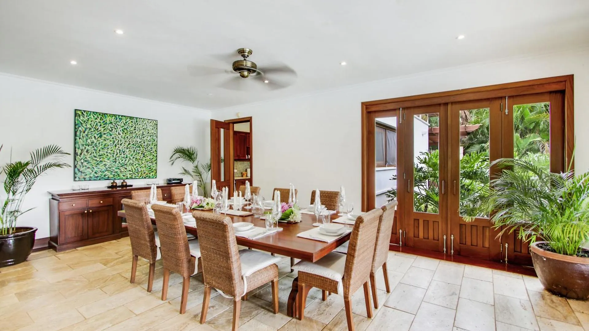 Gorgeous Villa At Casa De Campo - With Large Pool, Cook, Maid And 2 Golf Carts La Romana